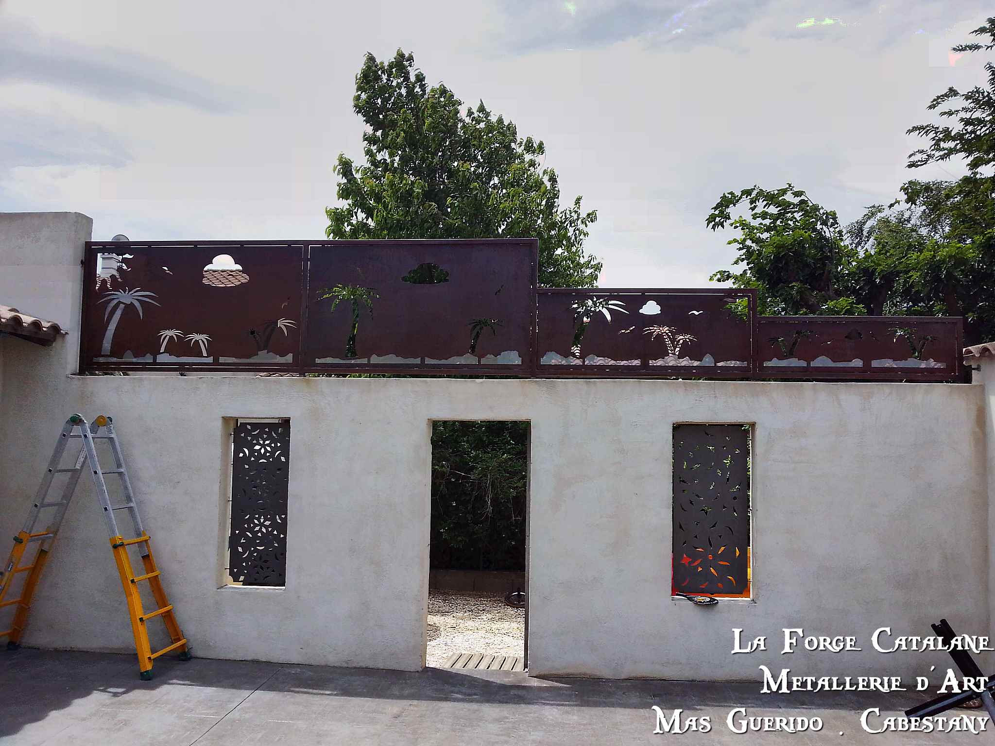 rehausse cloture panneaux tole decoupe laser desert forge catalane 3.jpg